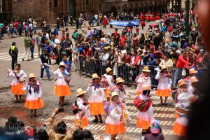 Cusqueña Women Dancing in the Plaza de Armas (Walter Coraza Morveli)